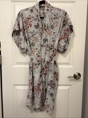 Dress Forum Floral Tie-Waist Midi Dress in Light Gray and Rose
